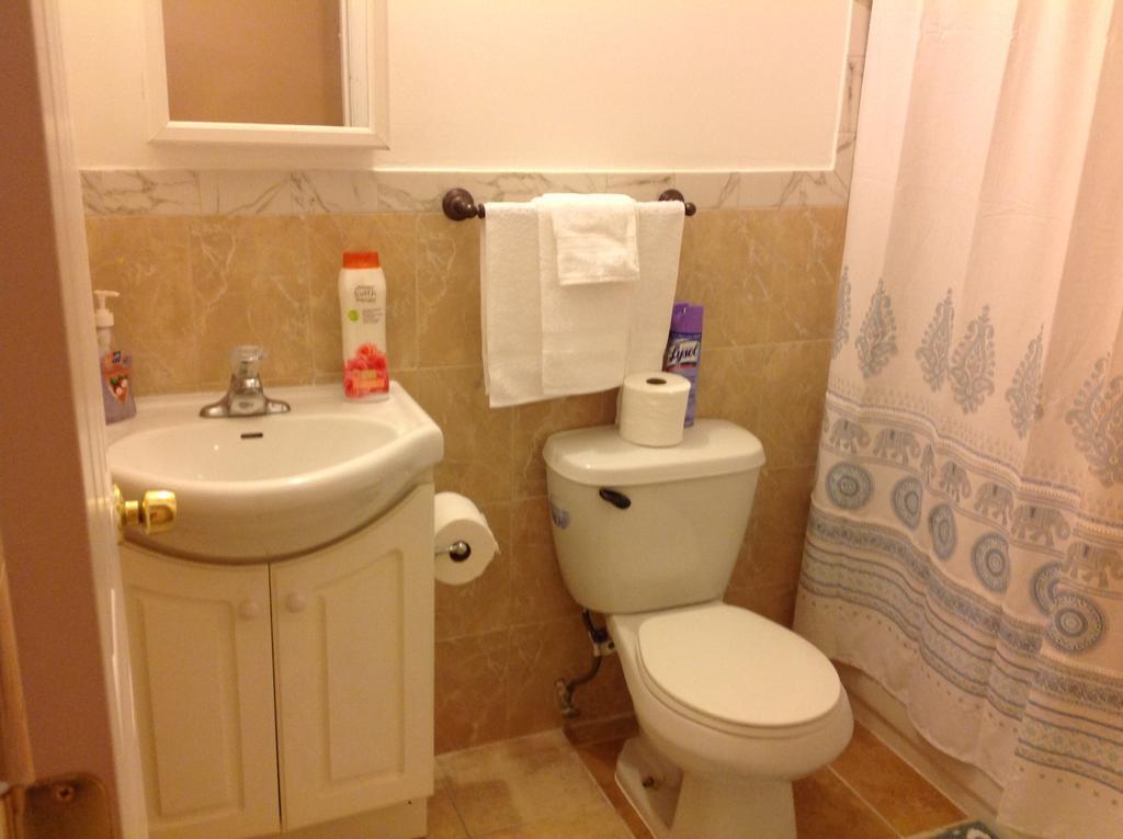 Mojoy Homesuites At Runyon Newark Buitenkant foto