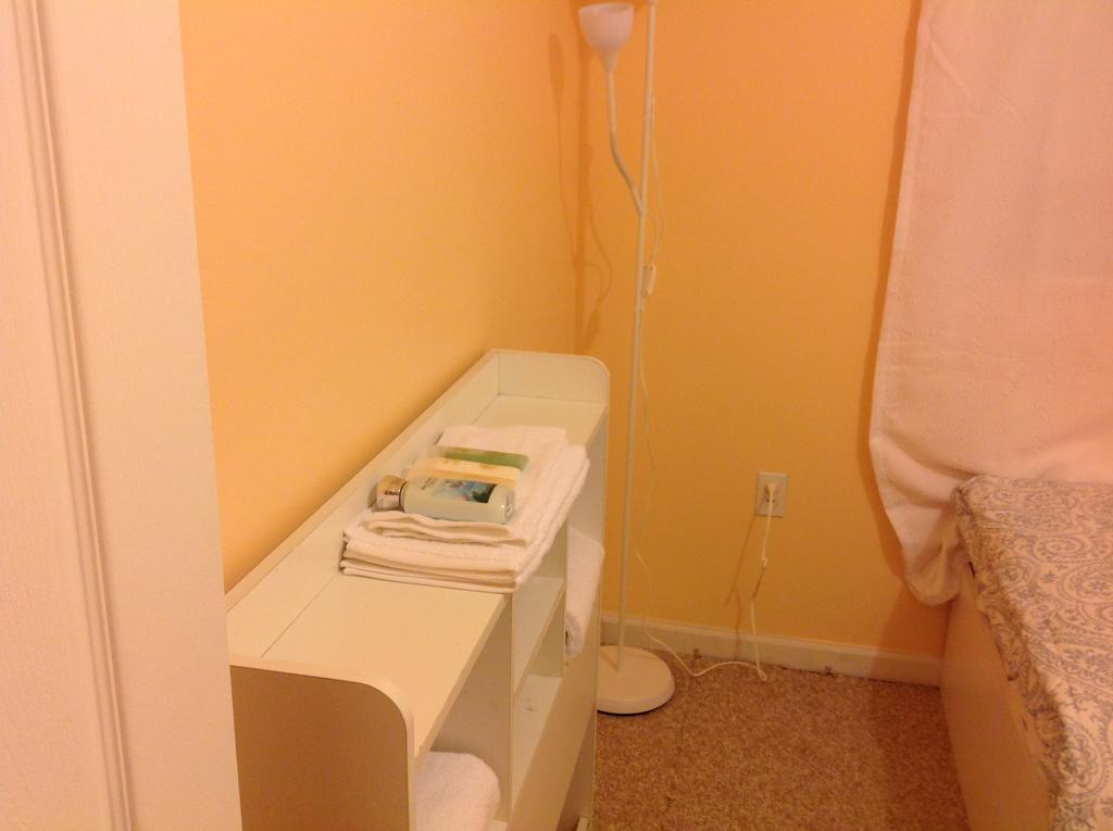 Mojoy Homesuites At Runyon Newark Buitenkant foto