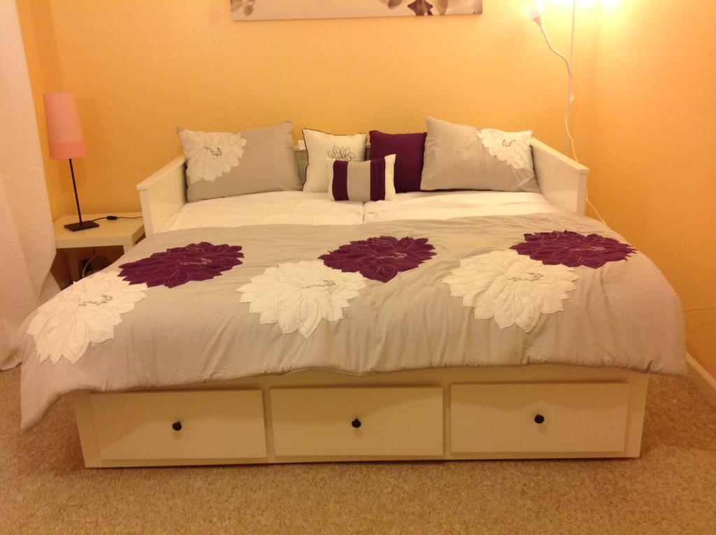 Mojoy Homesuites At Runyon Newark Buitenkant foto