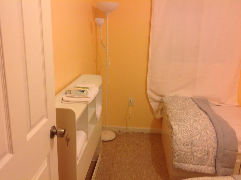 Mojoy Homesuites At Runyon Newark Buitenkant foto
