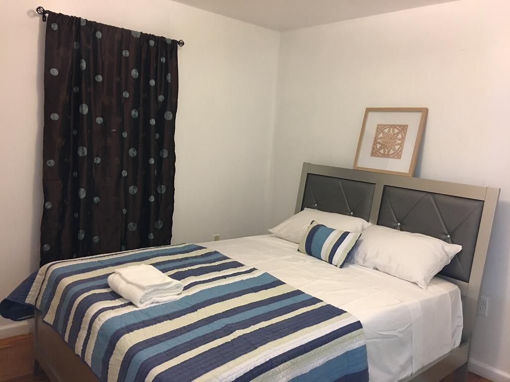 Mojoy Homesuites At Runyon Newark Buitenkant foto