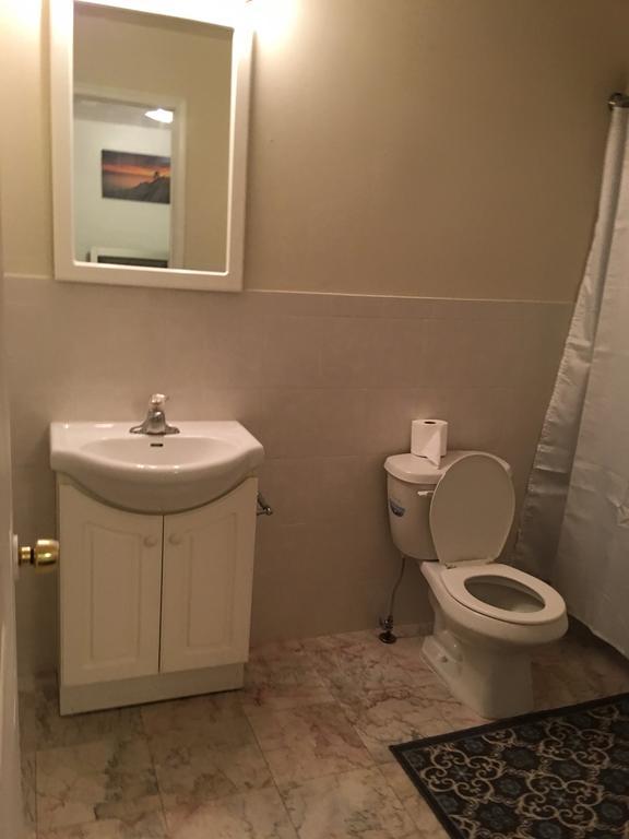 Mojoy Homesuites At Runyon Newark Buitenkant foto