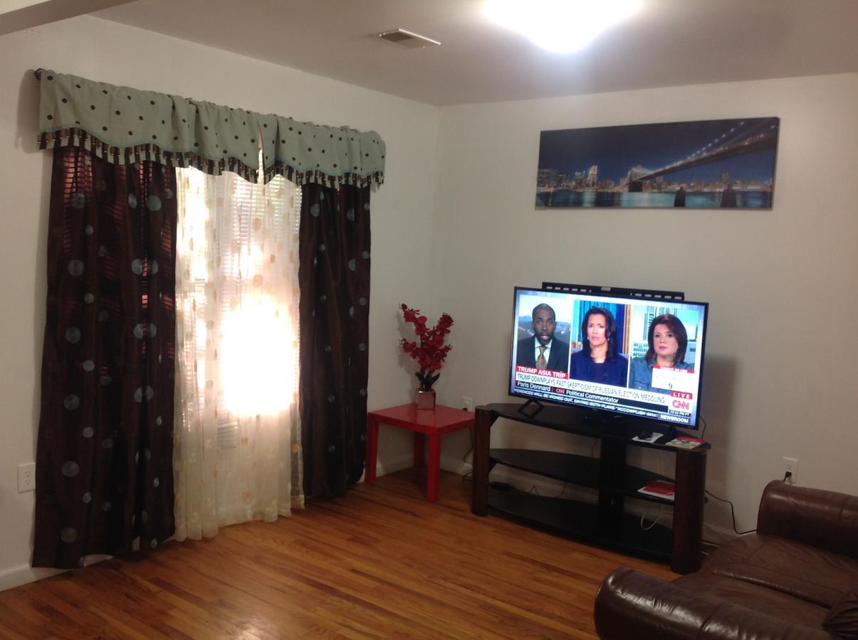 Mojoy Homesuites At Runyon Newark Buitenkant foto